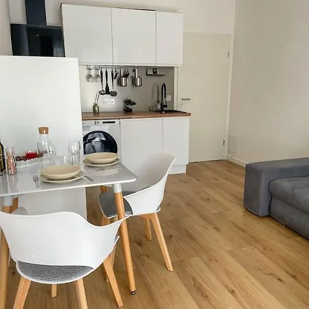 Le Lagon Bleu - Appt Wifi Parking Balcon Apartman